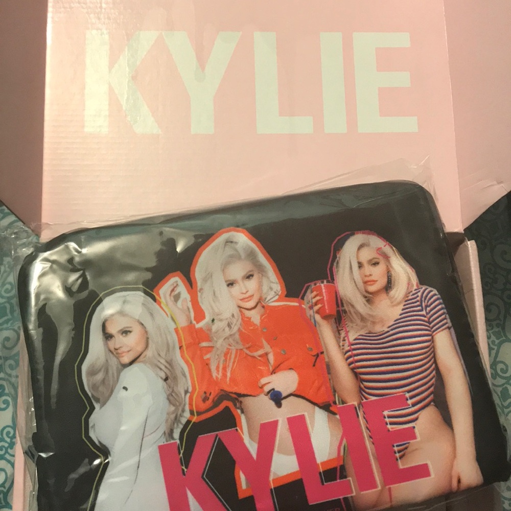 Kylie Cosmetics Makeup Bag